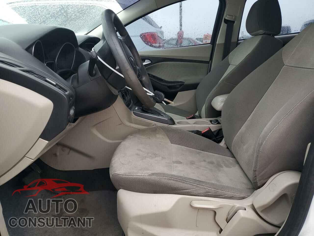 FORD FOCUS 2014 - 1FADP3F21EL301072