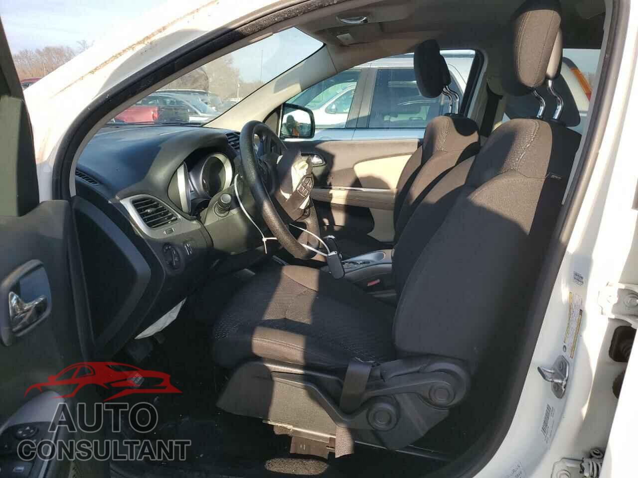 DODGE JOURNEY 2015 - 3C4PDCBG5FT690645