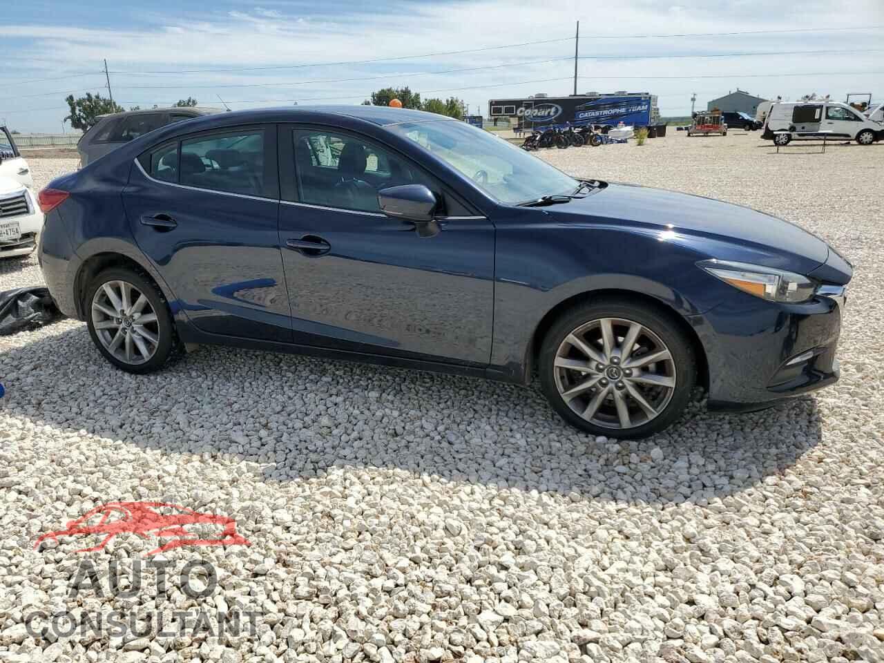 MAZDA 3 2017 - 3MZBN1V77HM120423
