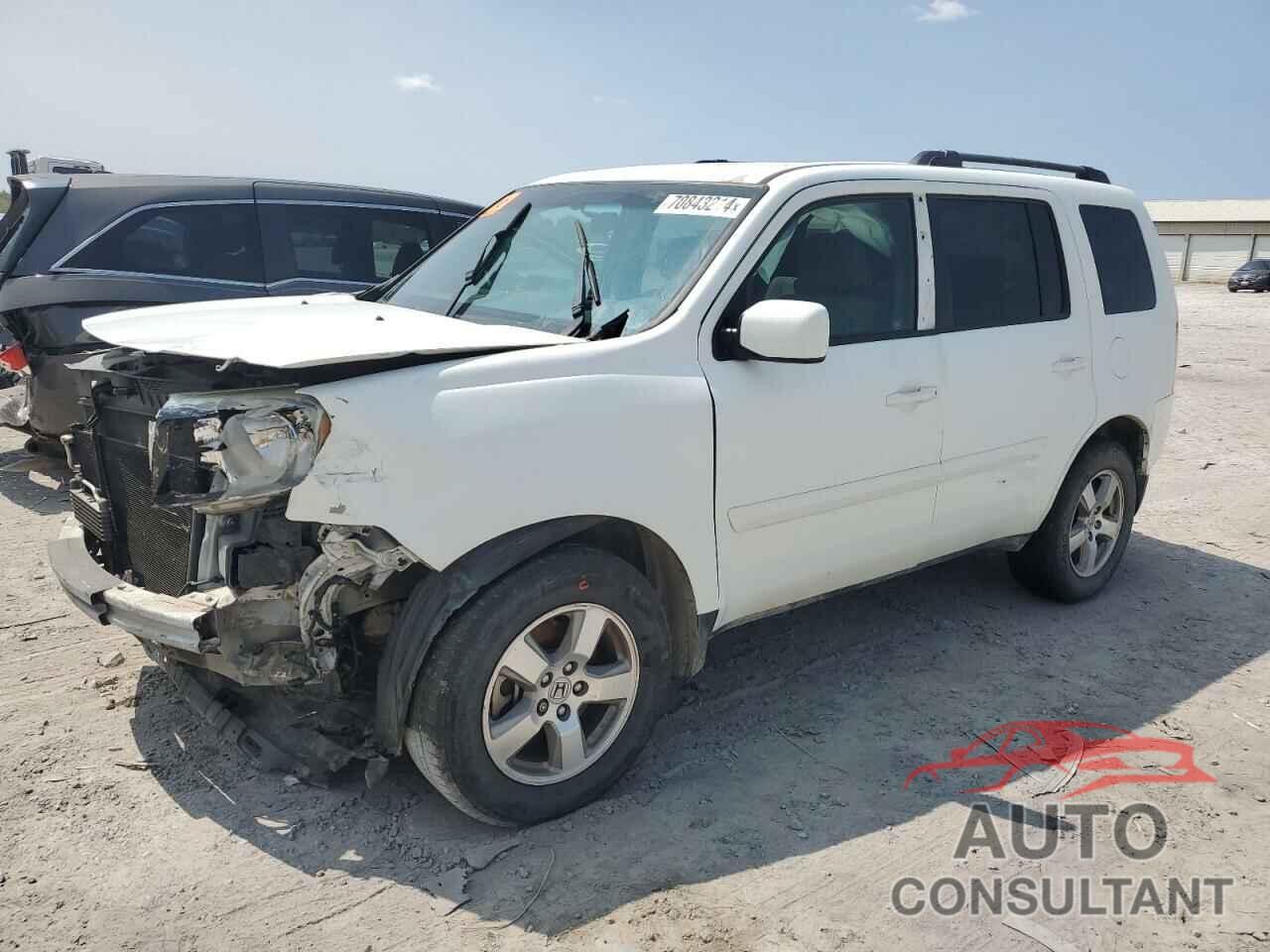 HONDA PILOT 2011 - 5FNYF3H44BB049345