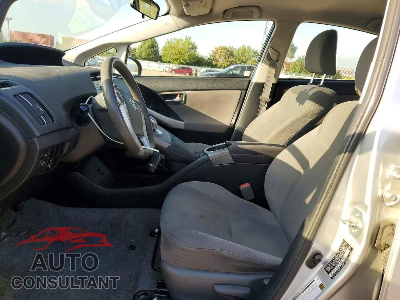 TOYOTA PRIUS 2014 - JTDKN3DU4E1774245