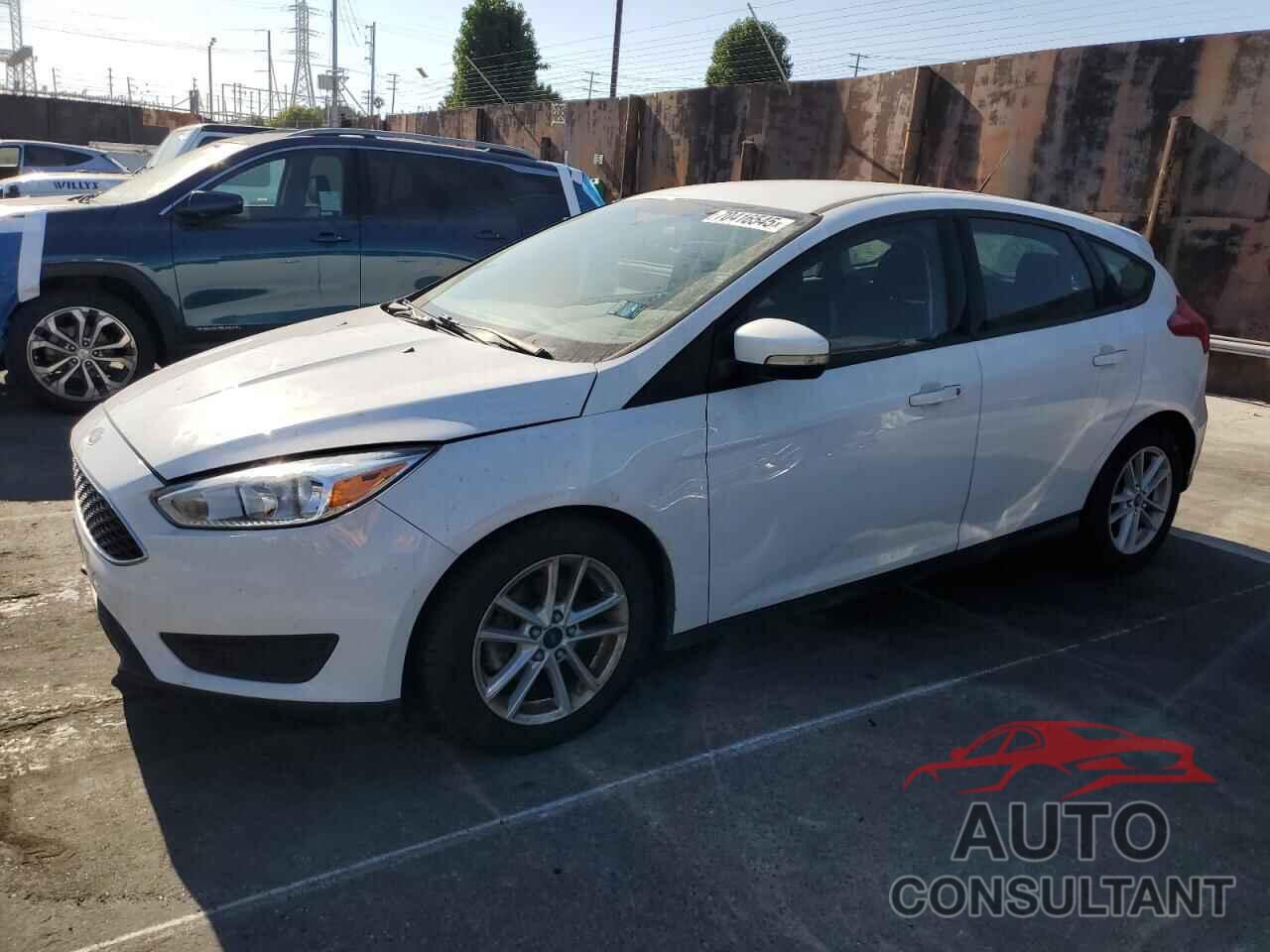 FORD FOCUS 2017 - 1FADP3K21HL271792