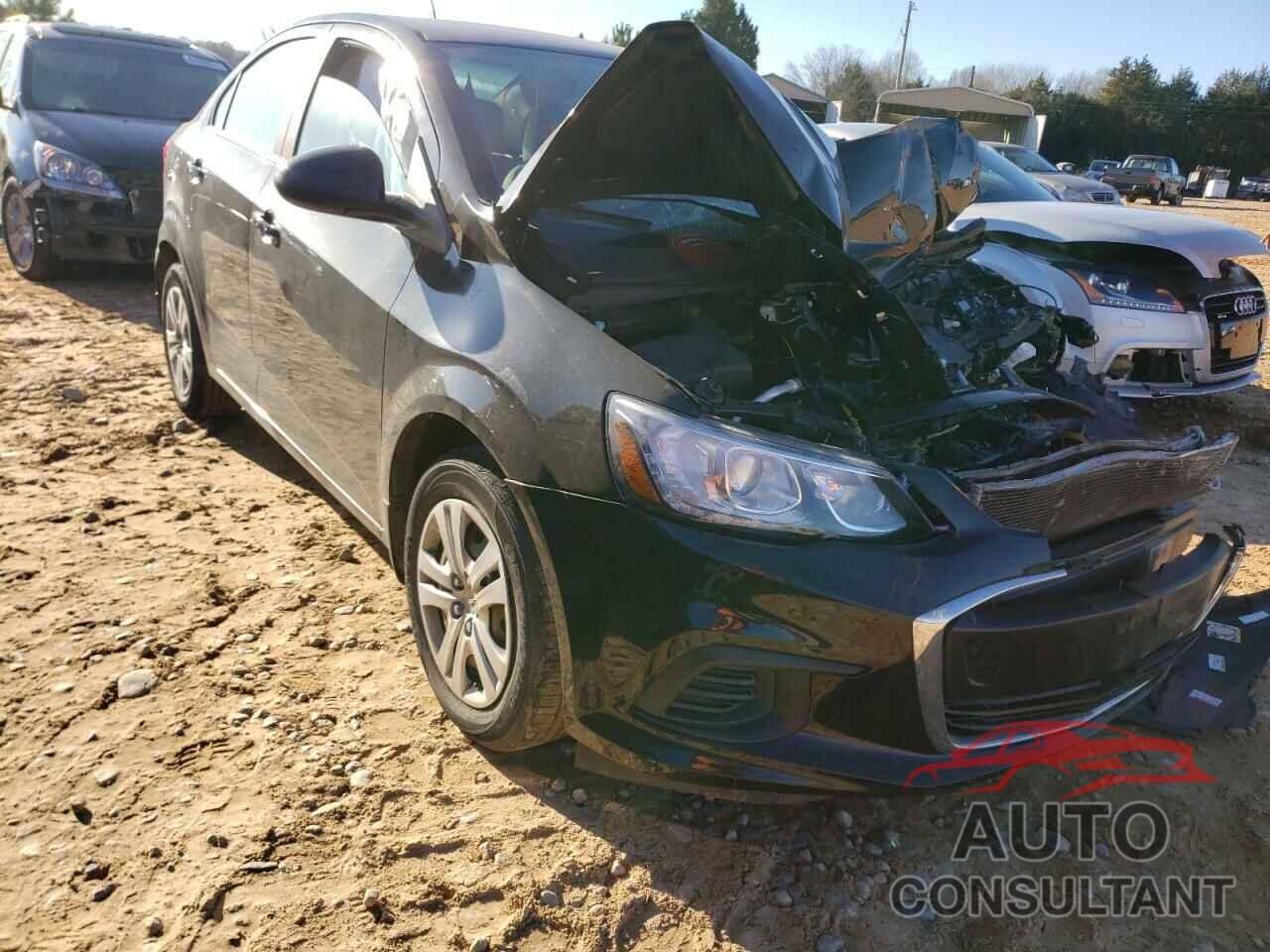 CHEVROLET SONIC 2017 - 1G1JB5SH2H4135976