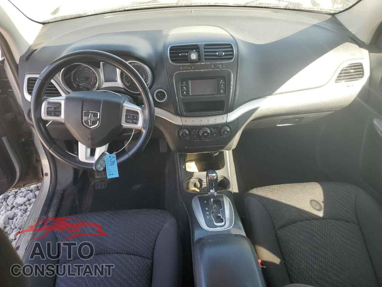 DODGE JOURNEY 2012 - 3C4PDCCG5CT312593