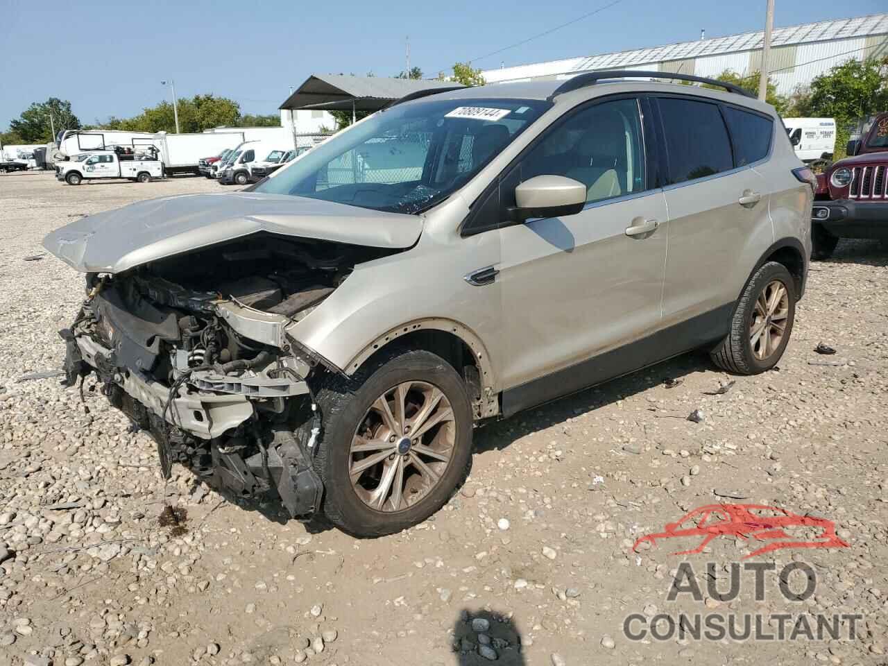 FORD ESCAPE 2017 - 1FMCU0GD6HUD72310