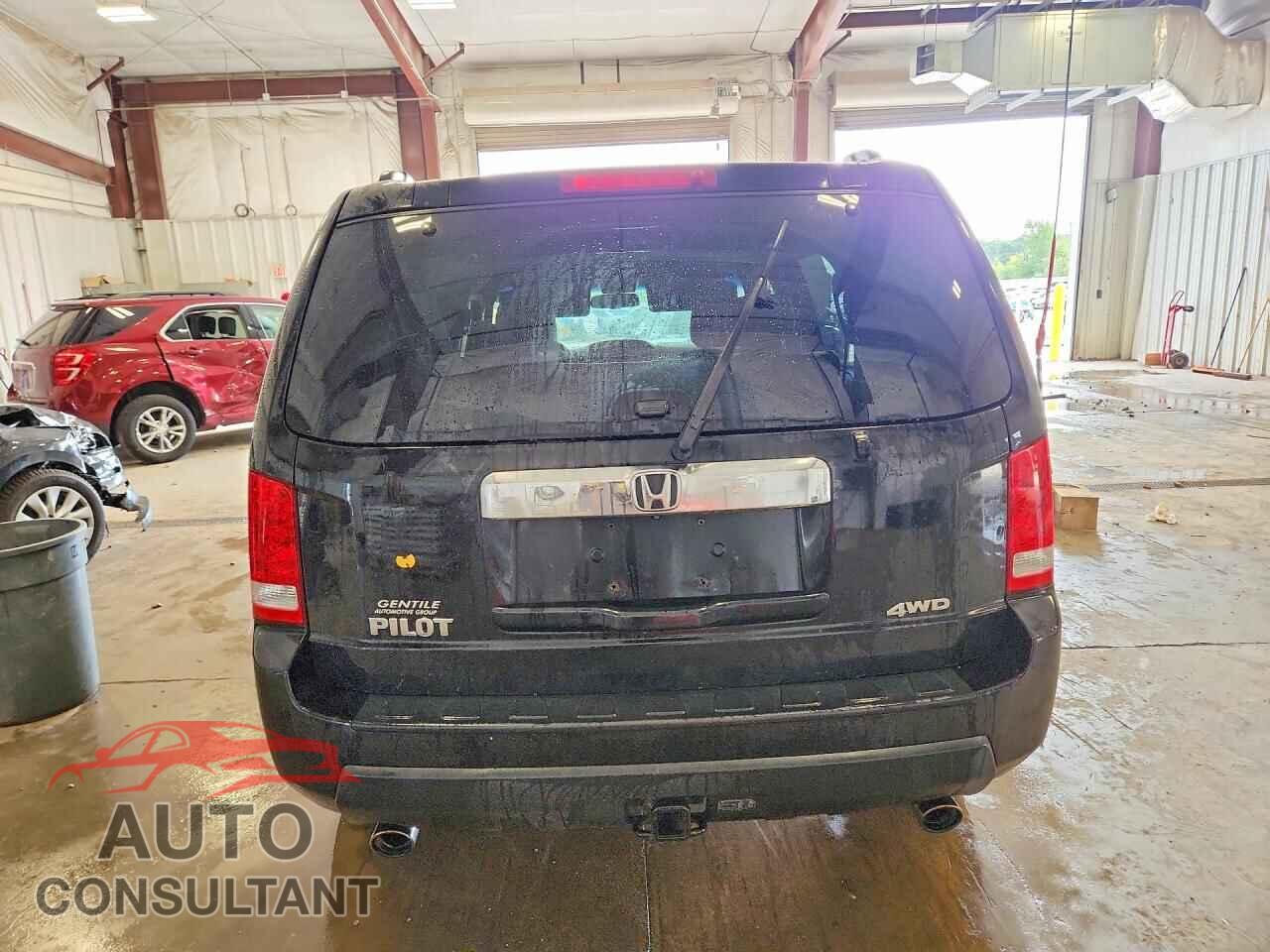 HONDA PILOT 2011 - 5FNYF4H77BB069699