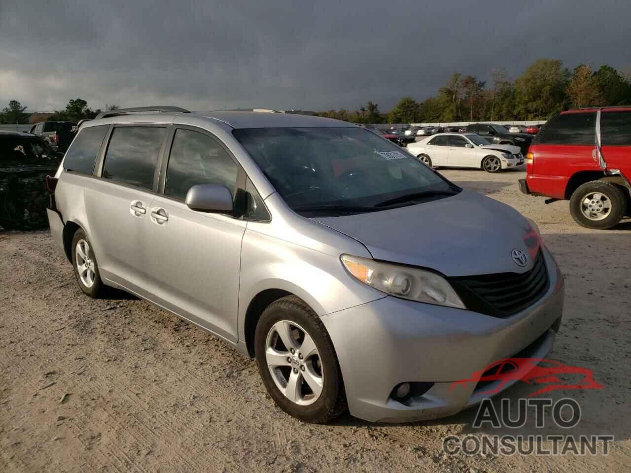 TOYOTA SIENNA 2017 - 5TDKZ3DC7HS779118