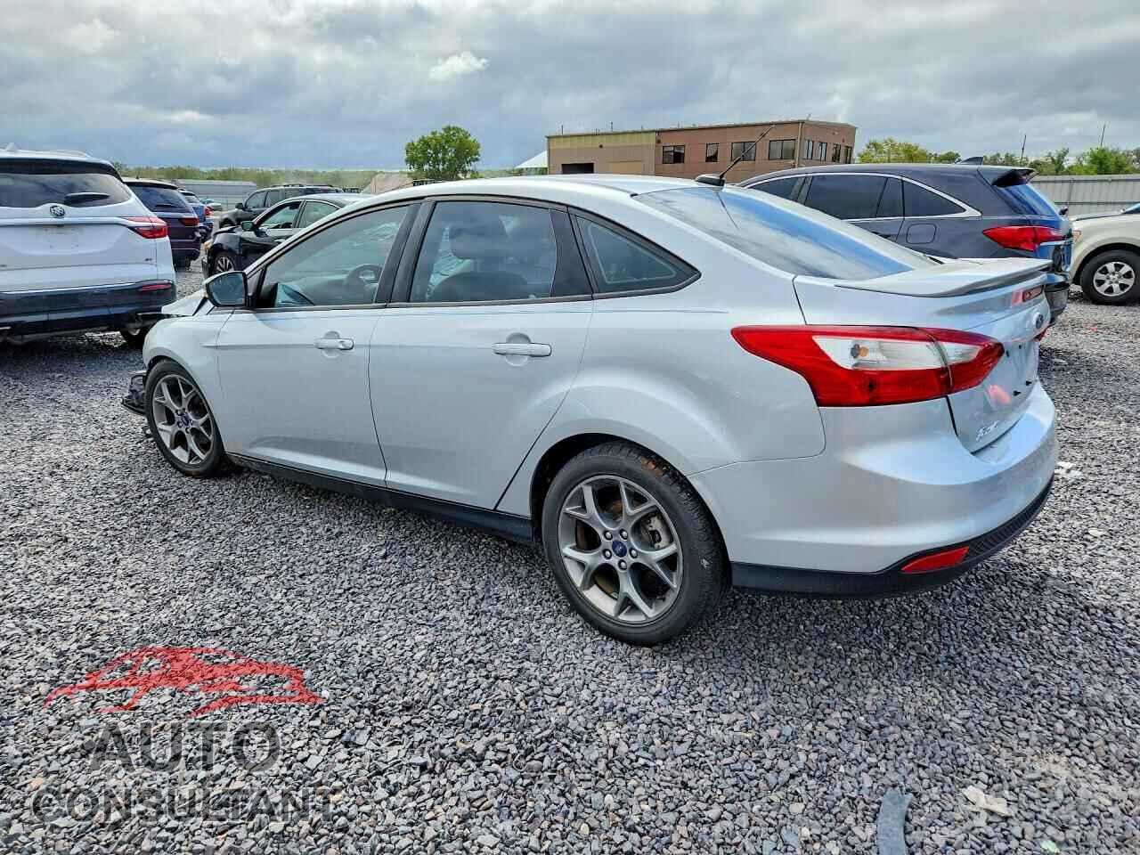 FORD FOCUS 2013 - 1FADP3F2XDL138985