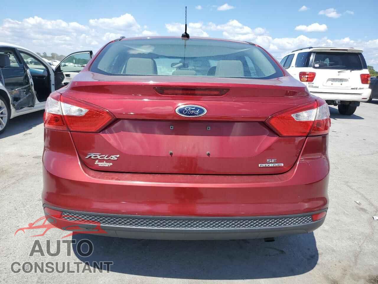 FORD FOCUS 2014 - 1FADP3F27EL440784