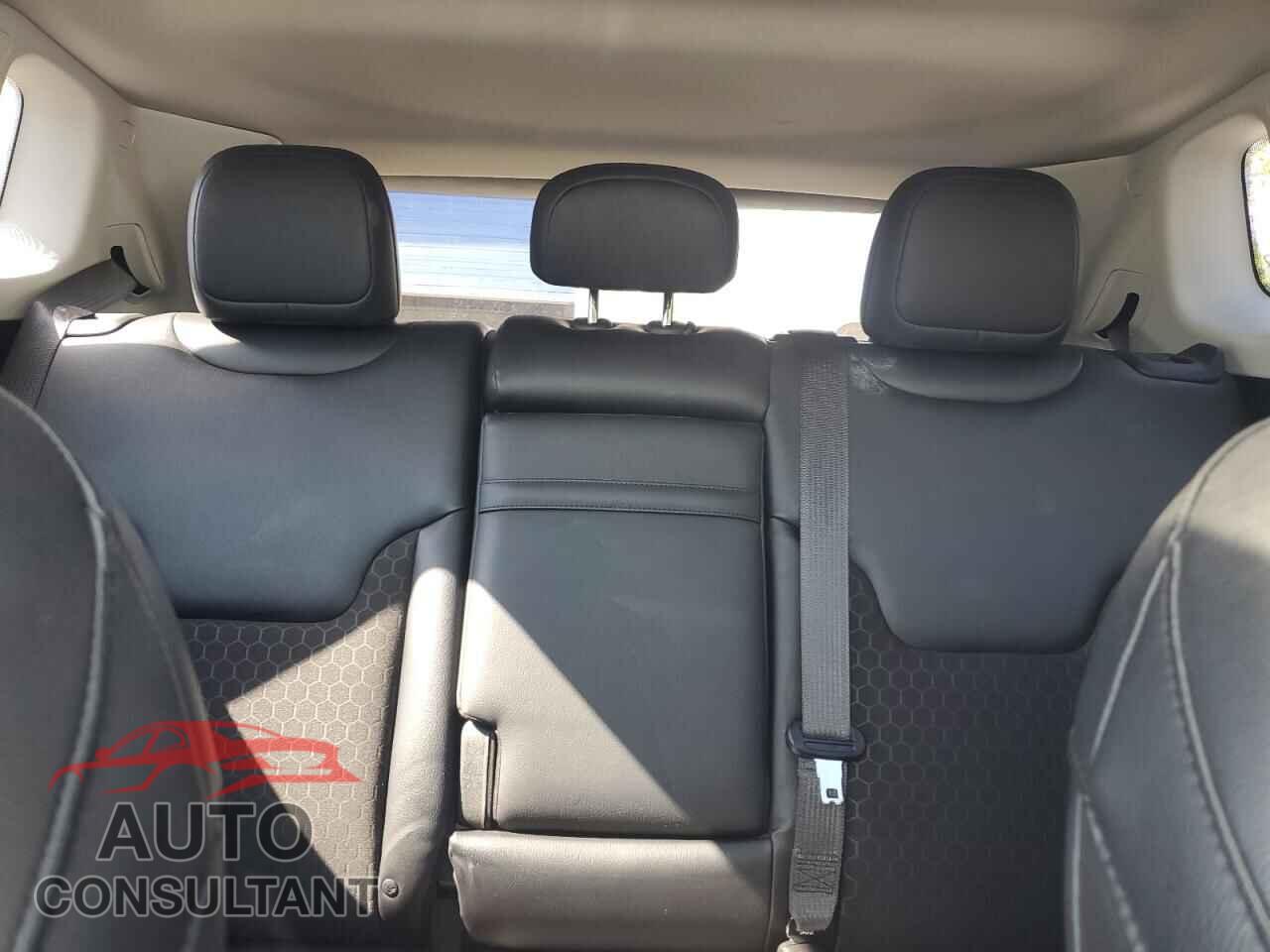 JEEP COMPASS 2018 - 3C4NJDBB3JT117004