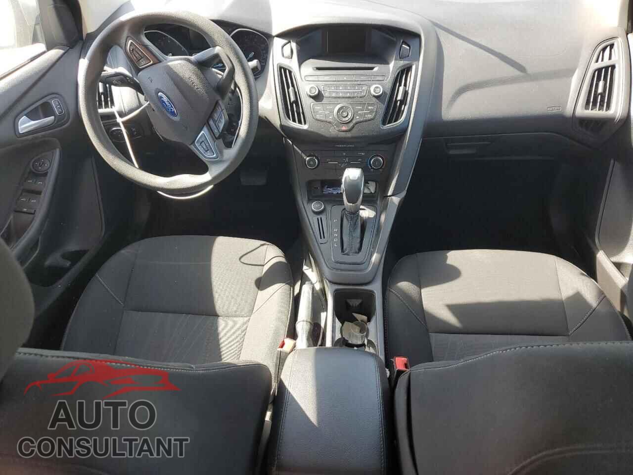 FORD FOCUS 2015 - 1FADP3F26FL376397