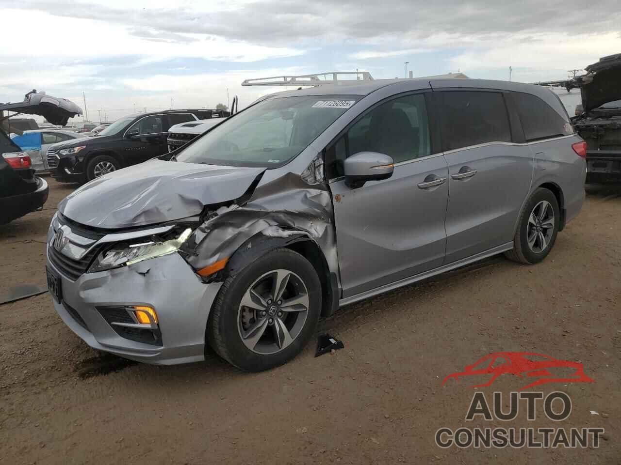HONDA ODYSSEY 2018 - 5FNRL6H89JB001811