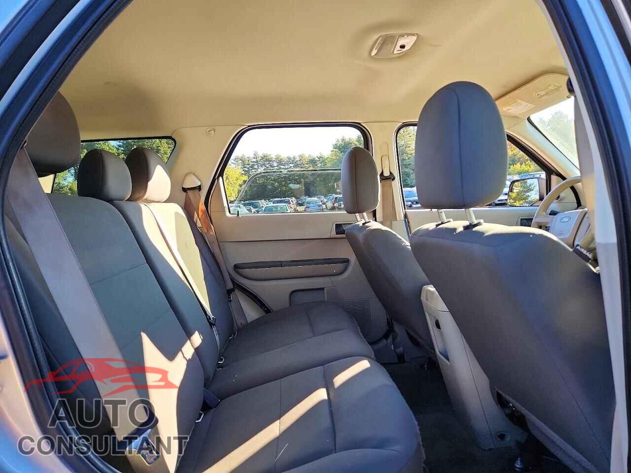 FORD ESCAPE 2010 - 1FMCU9C71AKD34442