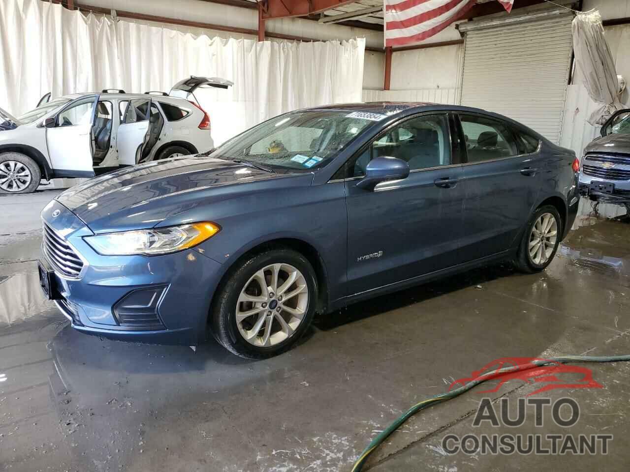 FORD FUSION 2019 - 3FA6P0LU7KR146232