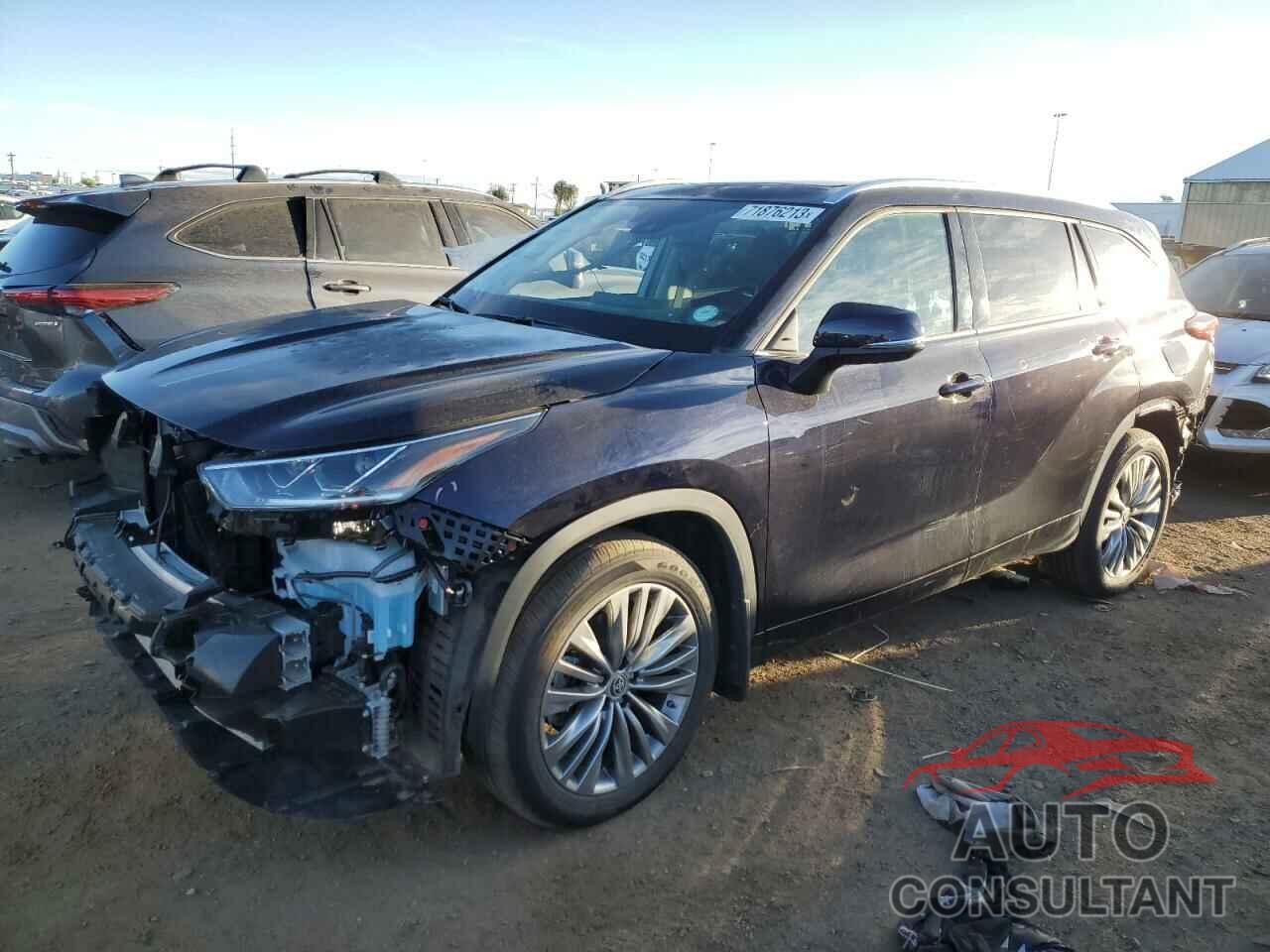 TOYOTA HIGHLANDER 2020 - 5TDFZRBH4LS026013