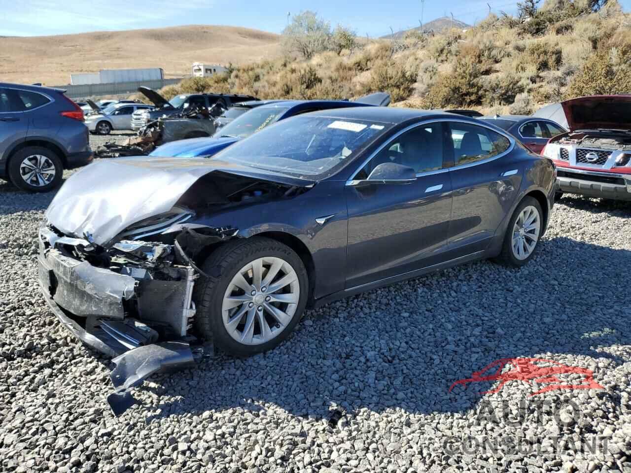 TESLA MODEL S 2018 - 5YJSA1E24JF293586