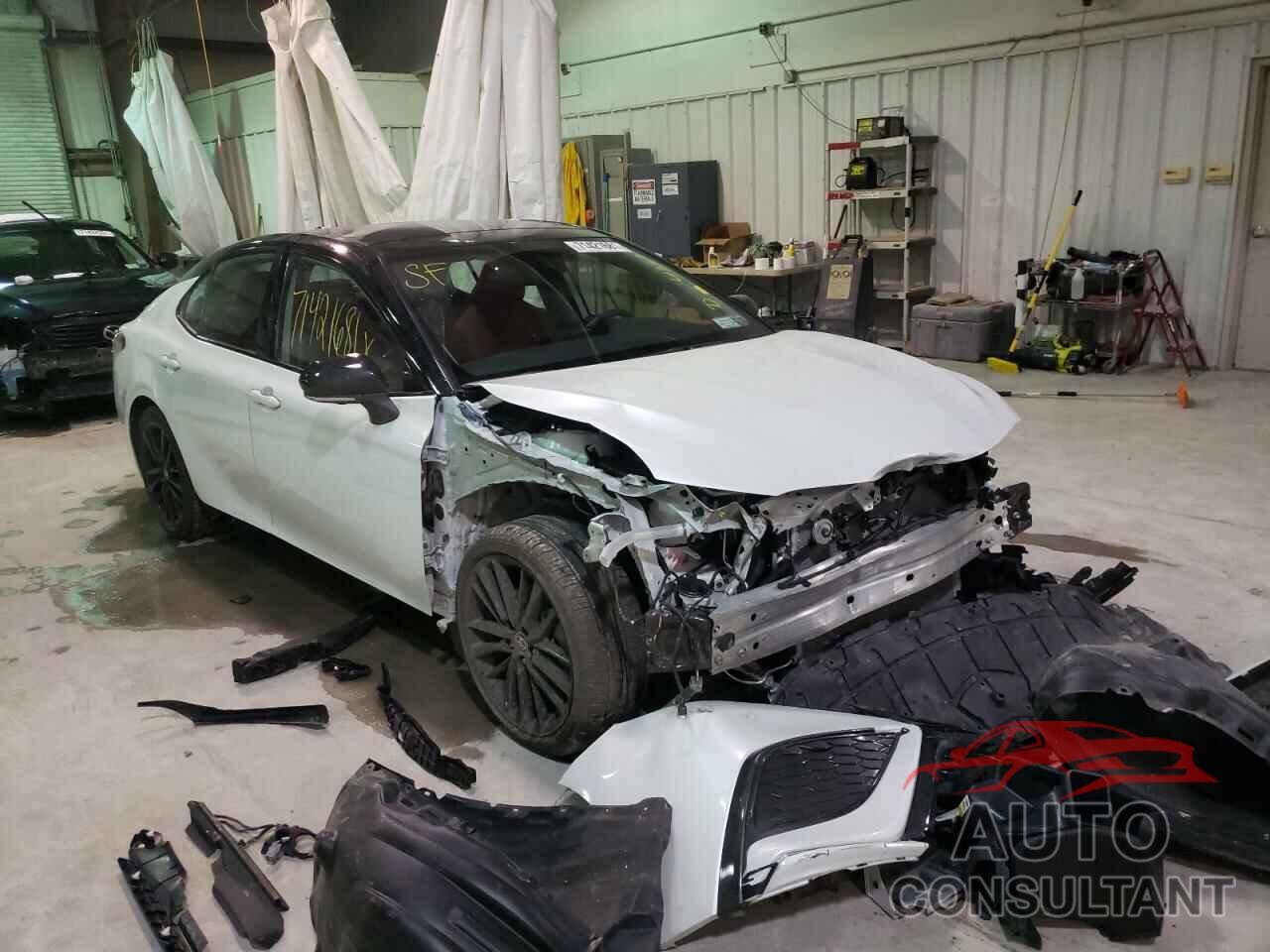 TOYOTA CAMRY 2021 - 4T1KZ1AK2MU059890