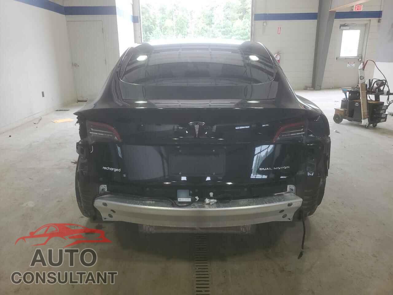 TESLA MODEL 3 2019 - 5YJ3E1EB5KF212024