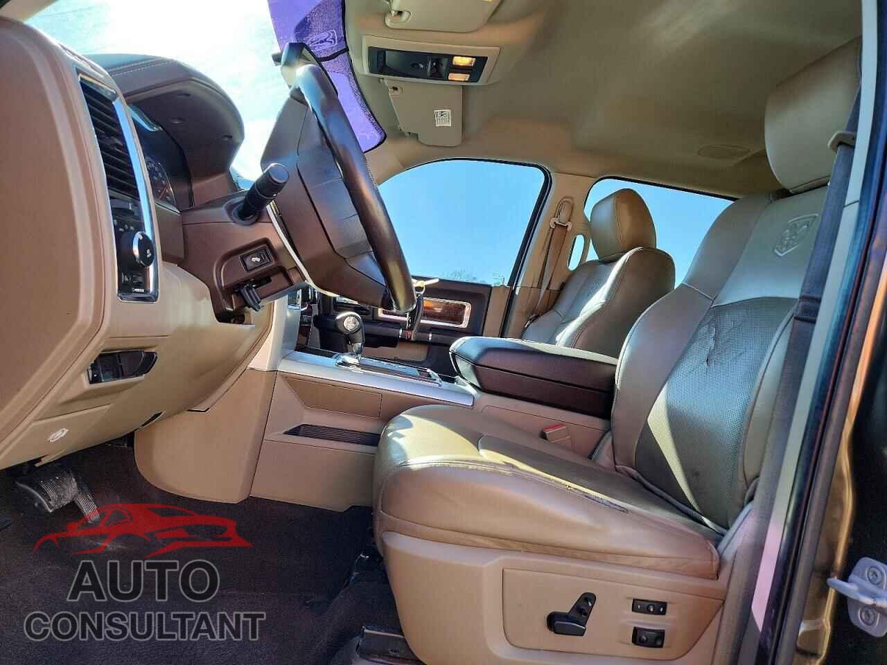 DODGE RAM 1500 2012 - 1C6RD7NT0CS328994