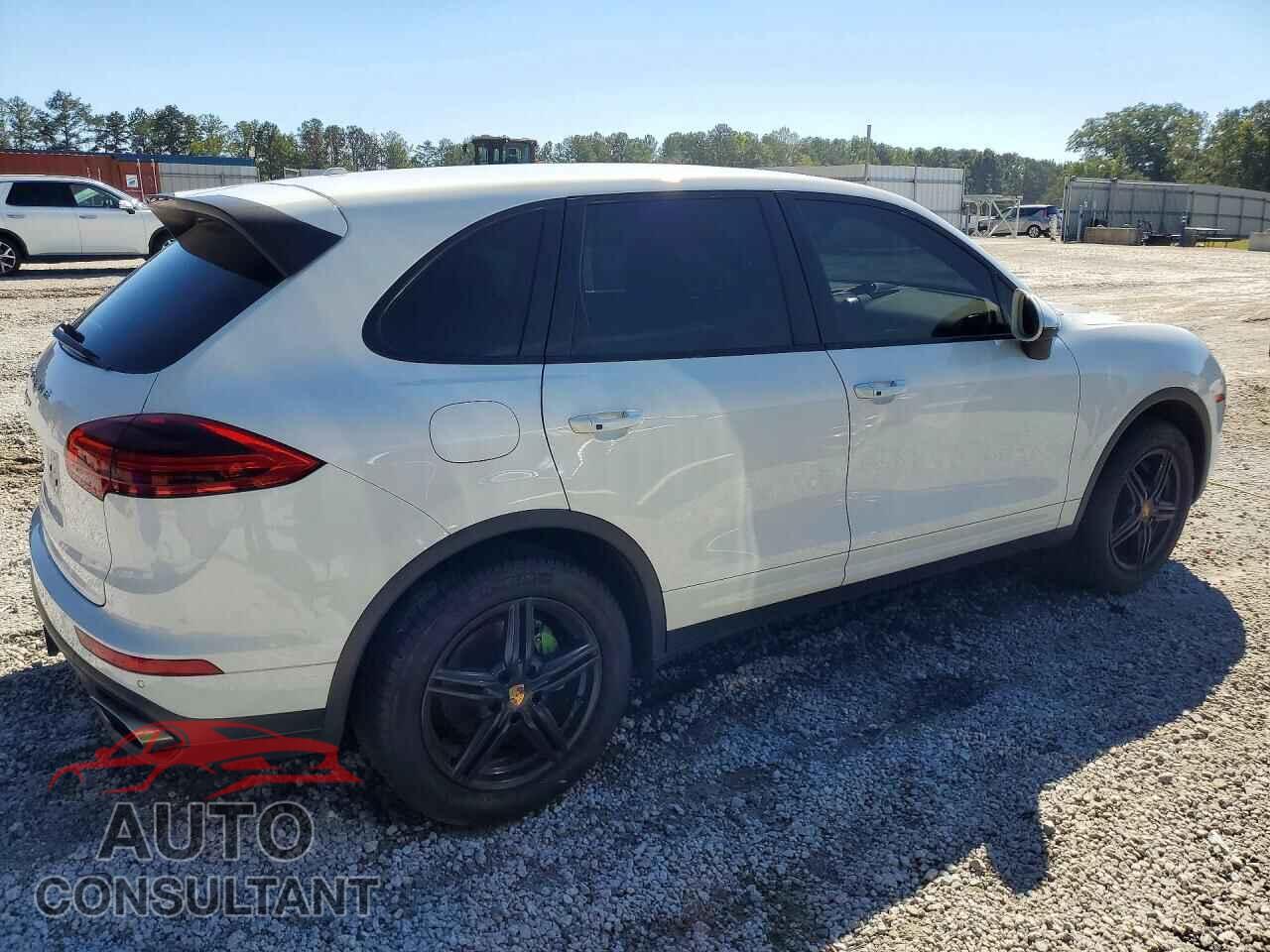 PORSCHE CAYENNE 2016 - WP1AA2A29GLA01927