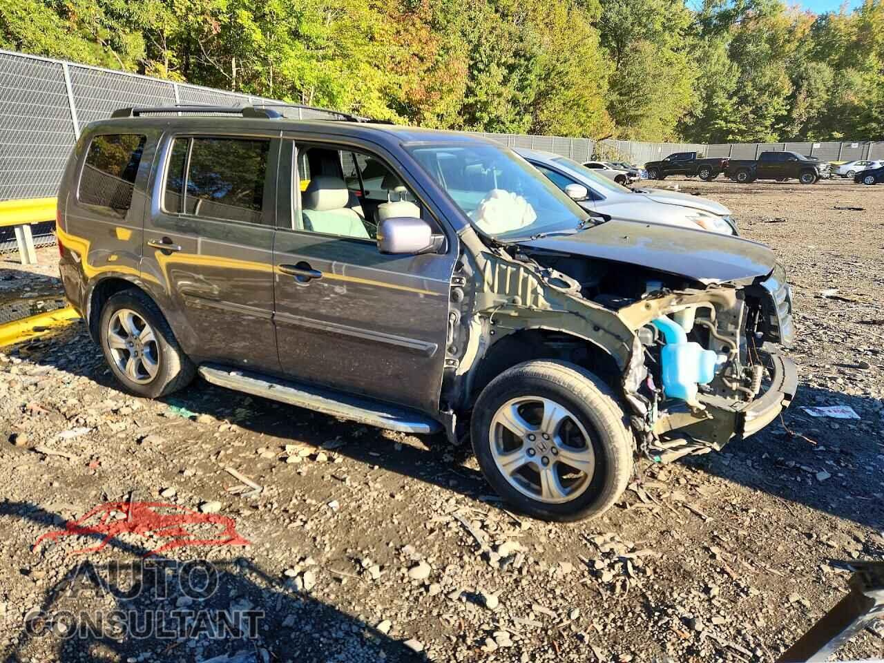 HONDA PILOT 2015 - 5FNYF4H55FB064571