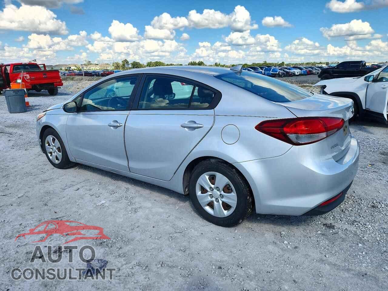 KIA FORTE 2017 - 3KPFL4A74HE067952
