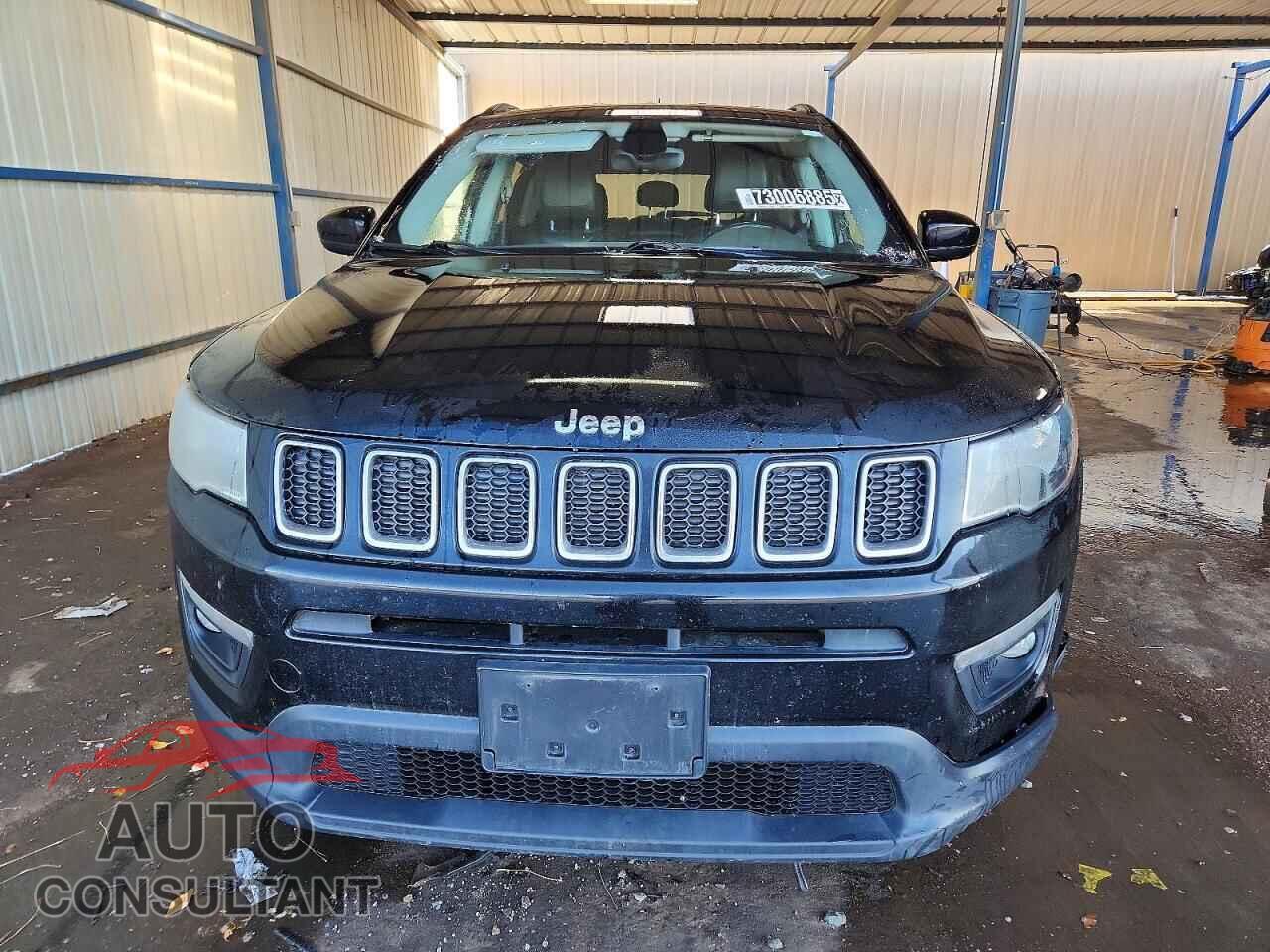 JEEP COMPASS 2018 - 3C4NJDBB3JT107623
