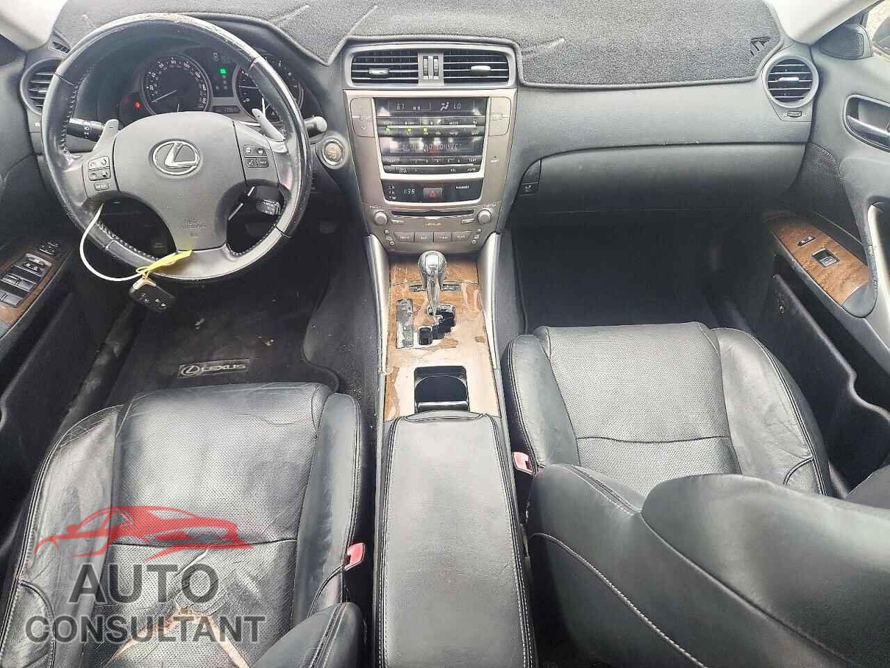 LEXUS IS 2010 - JTHCF5C21A2034085