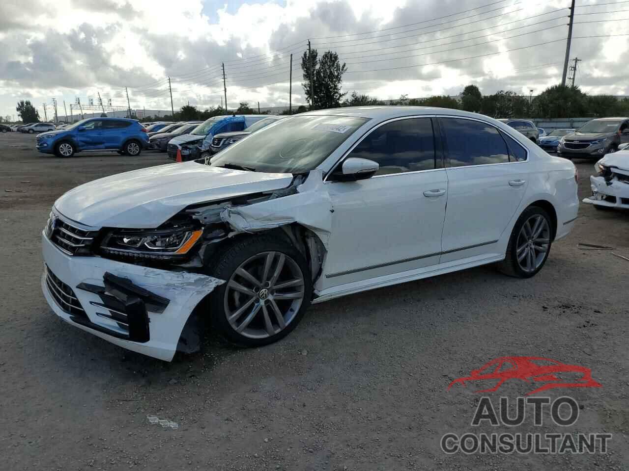 VOLKSWAGEN PASSAT 2019 - 1VWMA7A36KC012104