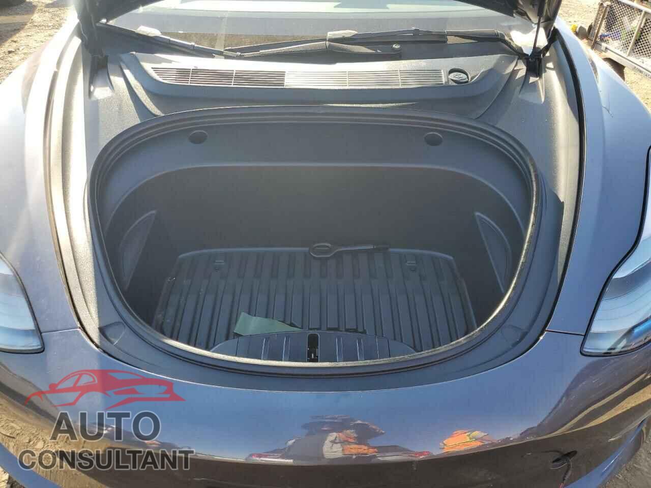 TESLA MODEL 3 2023 - 5YJ3E1EA5PF457159