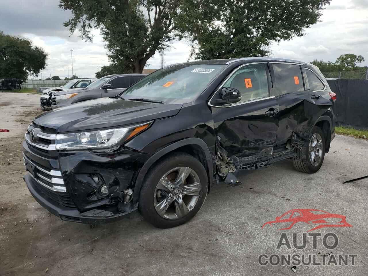 TOYOTA HIGHLANDER 2019 - 5TDDZRFH5KS965977