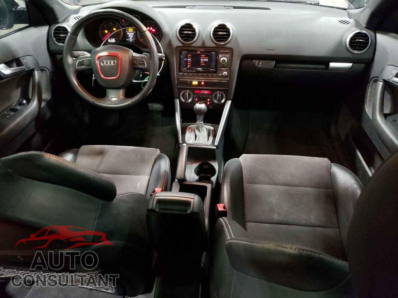 AUDI A3 2011 - WAUKJAFM2BA027152