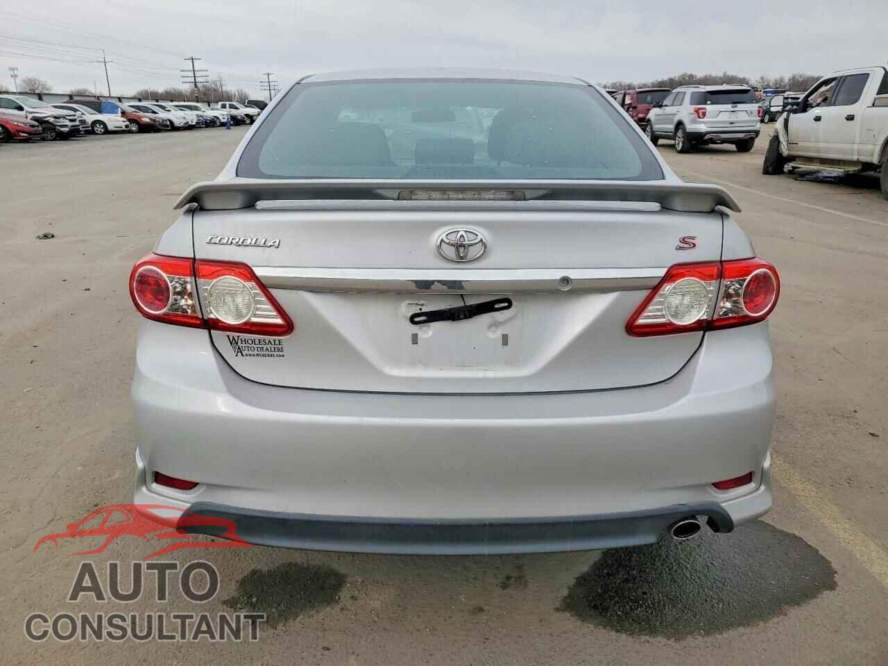 TOYOTA COROLLA 2013 - 2T1BU4EE0DC998560