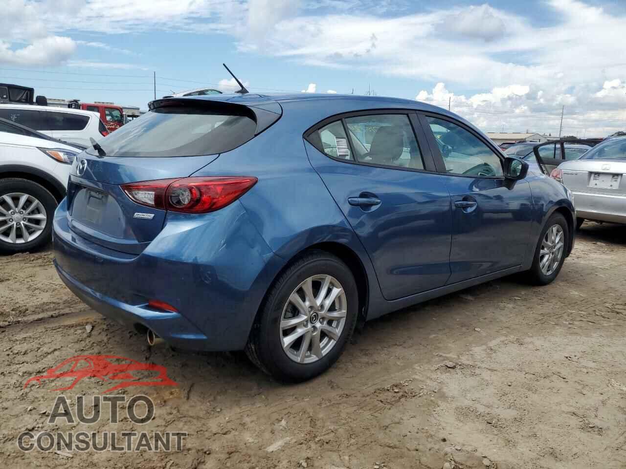 MAZDA 3 2018 - 3MZBN1K75JM183708