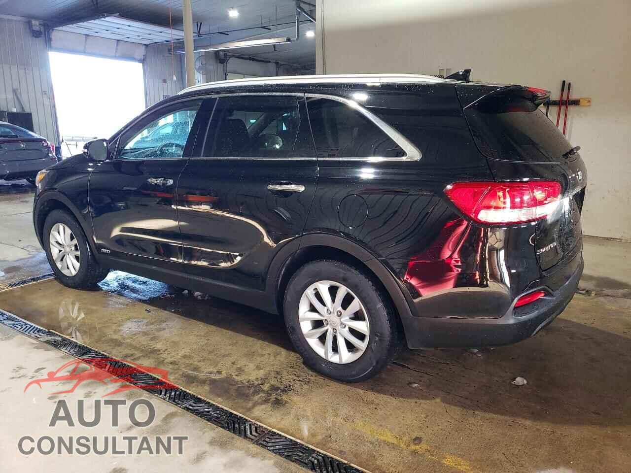KIA SORENTO 2017 - 5XYPGDA31HG270225