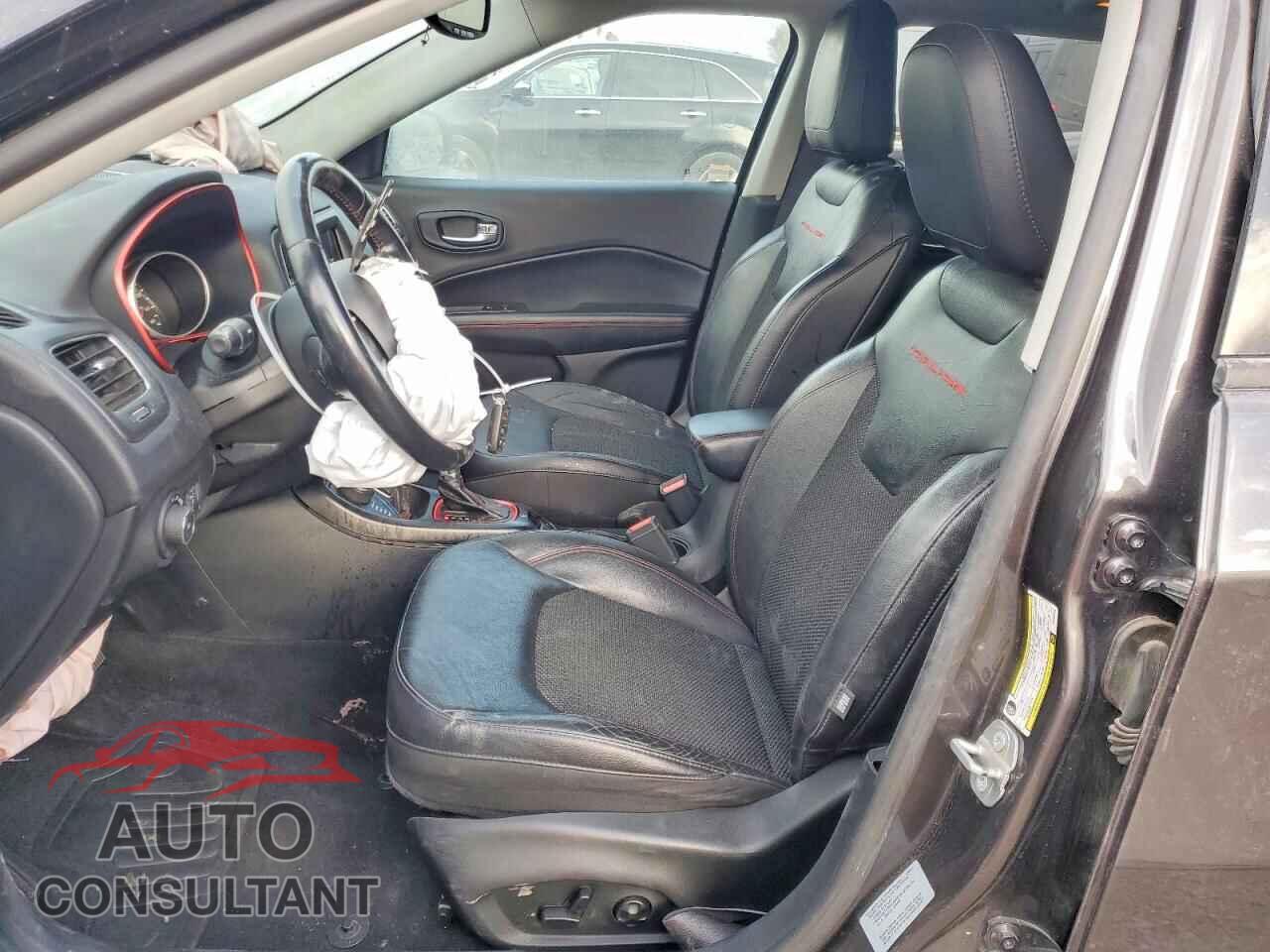 JEEP COMPASS 2017 - 3C4NJDDB7HT689555