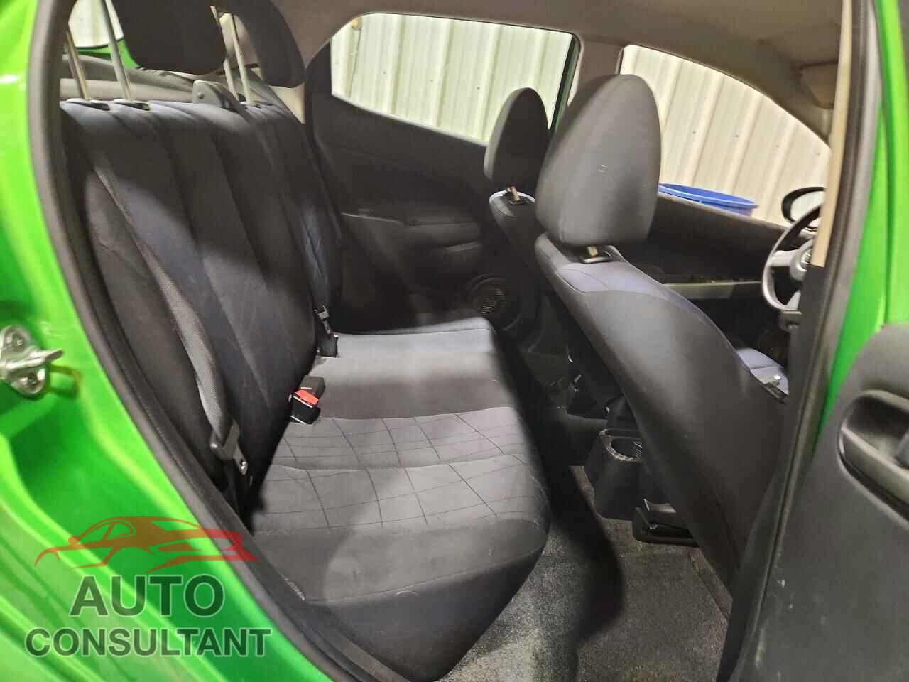 MAZDA 2 2011 - JM1DE1HZ2B0129615