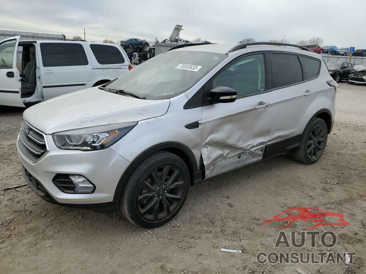 FORD ESCAPE 2017 - 1FMCU9JD5HUC23464