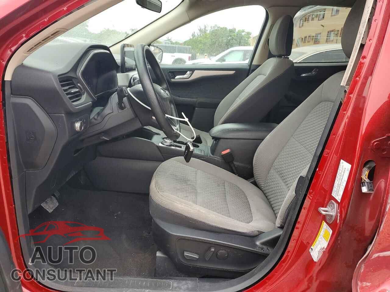 FORD ESCAPE 2020 - 1FMCU0G68LUA06455