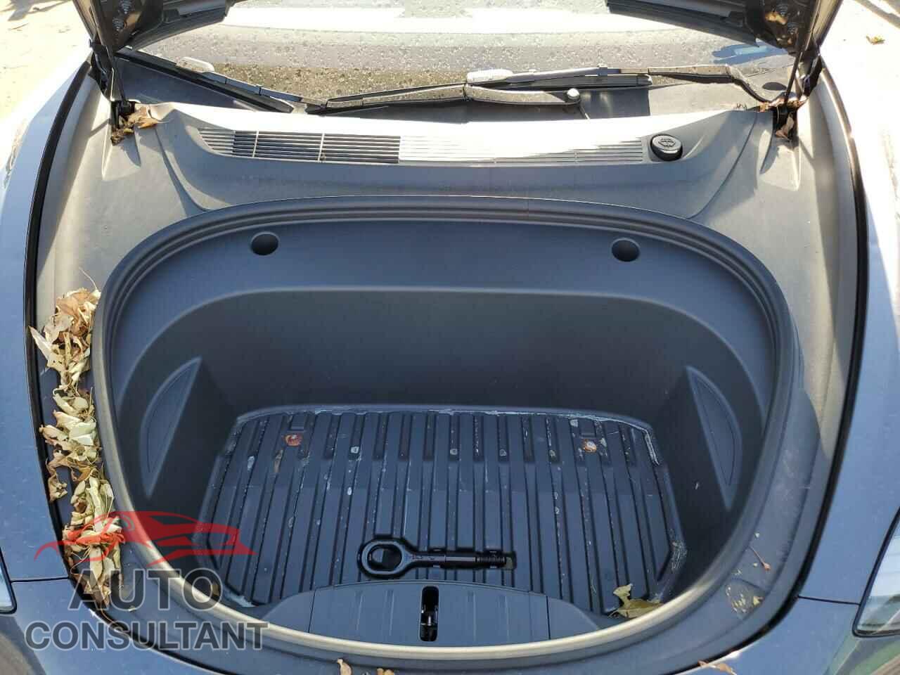 TESLA MODEL 3 2023 - 5YJ3E1EA1PF709568