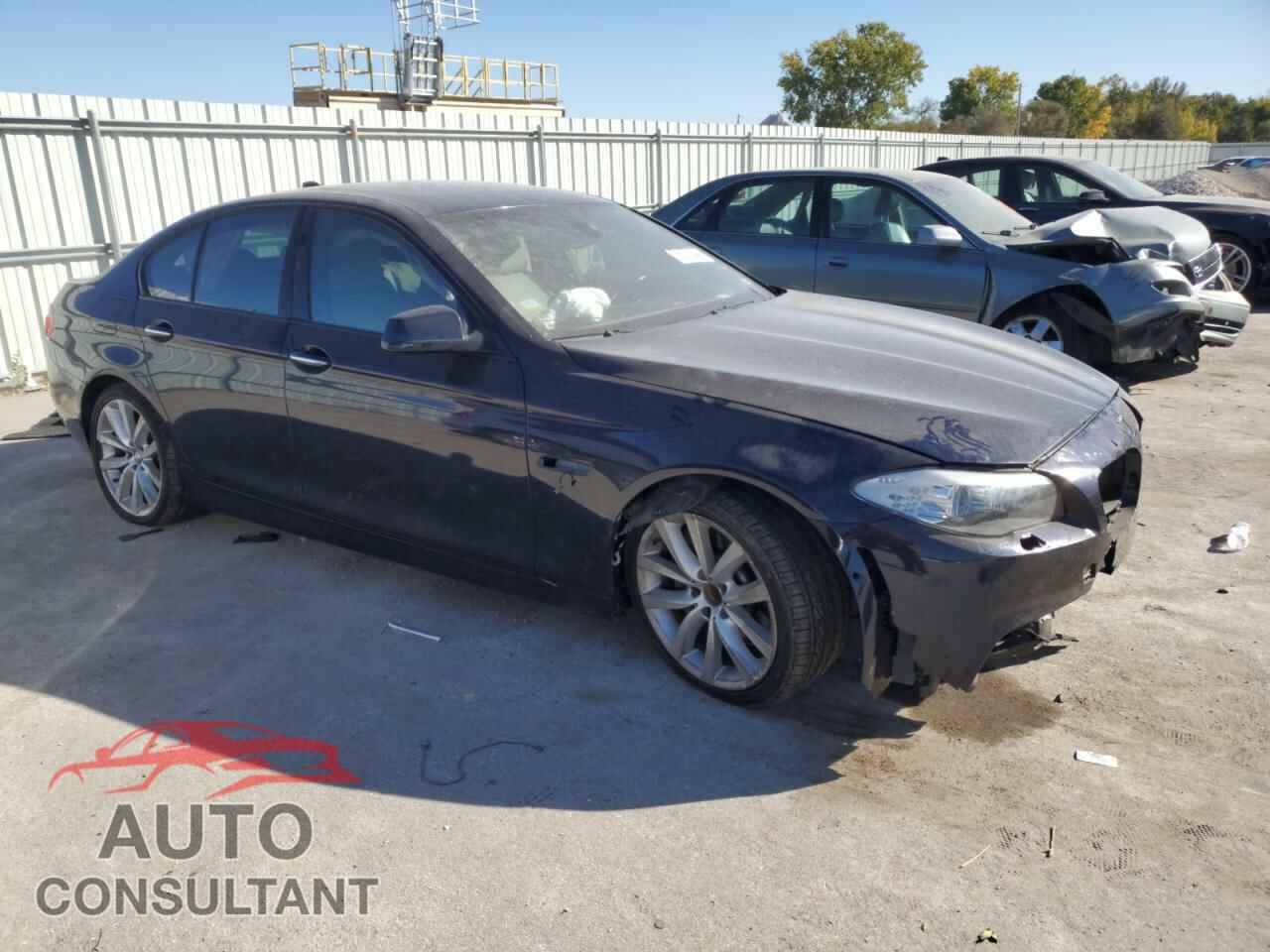 BMW 5 SERIES 2012 - WBAFR7C50CC809501