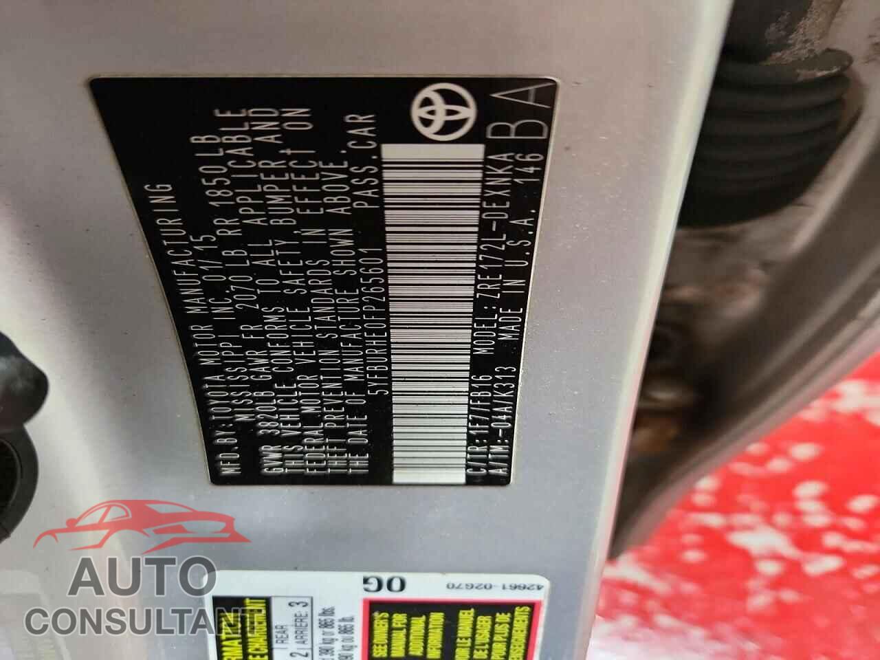 TOYOTA COROLLA 2015 - 5YFBURHE0FP265601