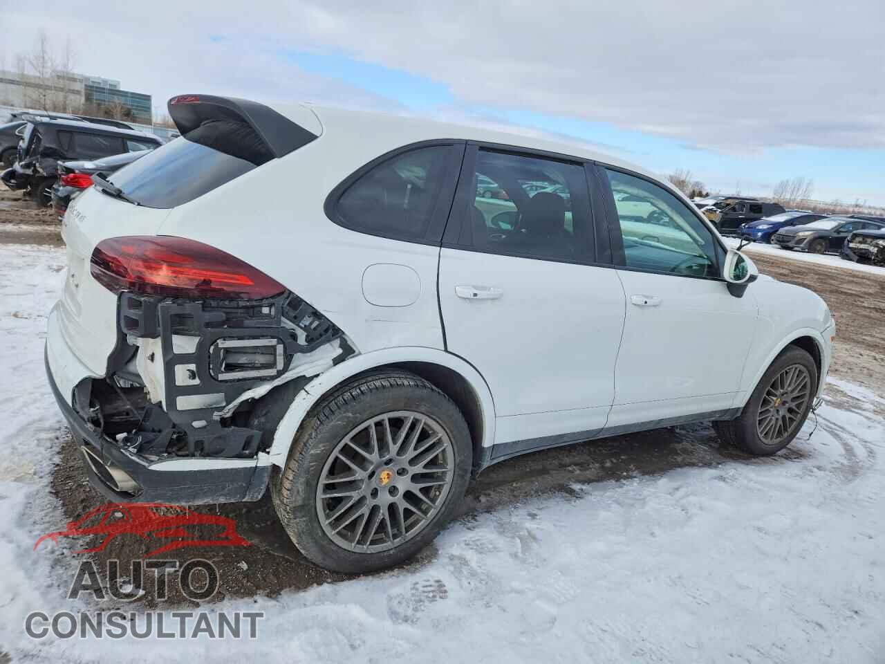 PORSCHE CAYENNE 2017 - WP1AA2A25HKA90144