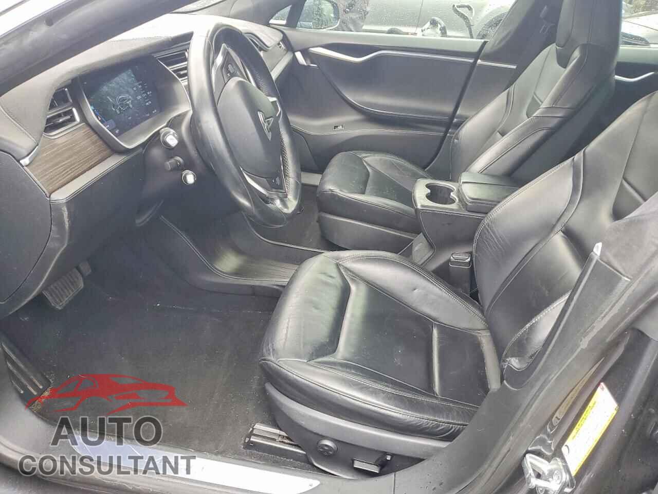 TESLA MODEL S 2015 - 5YJSA1E21FF112323