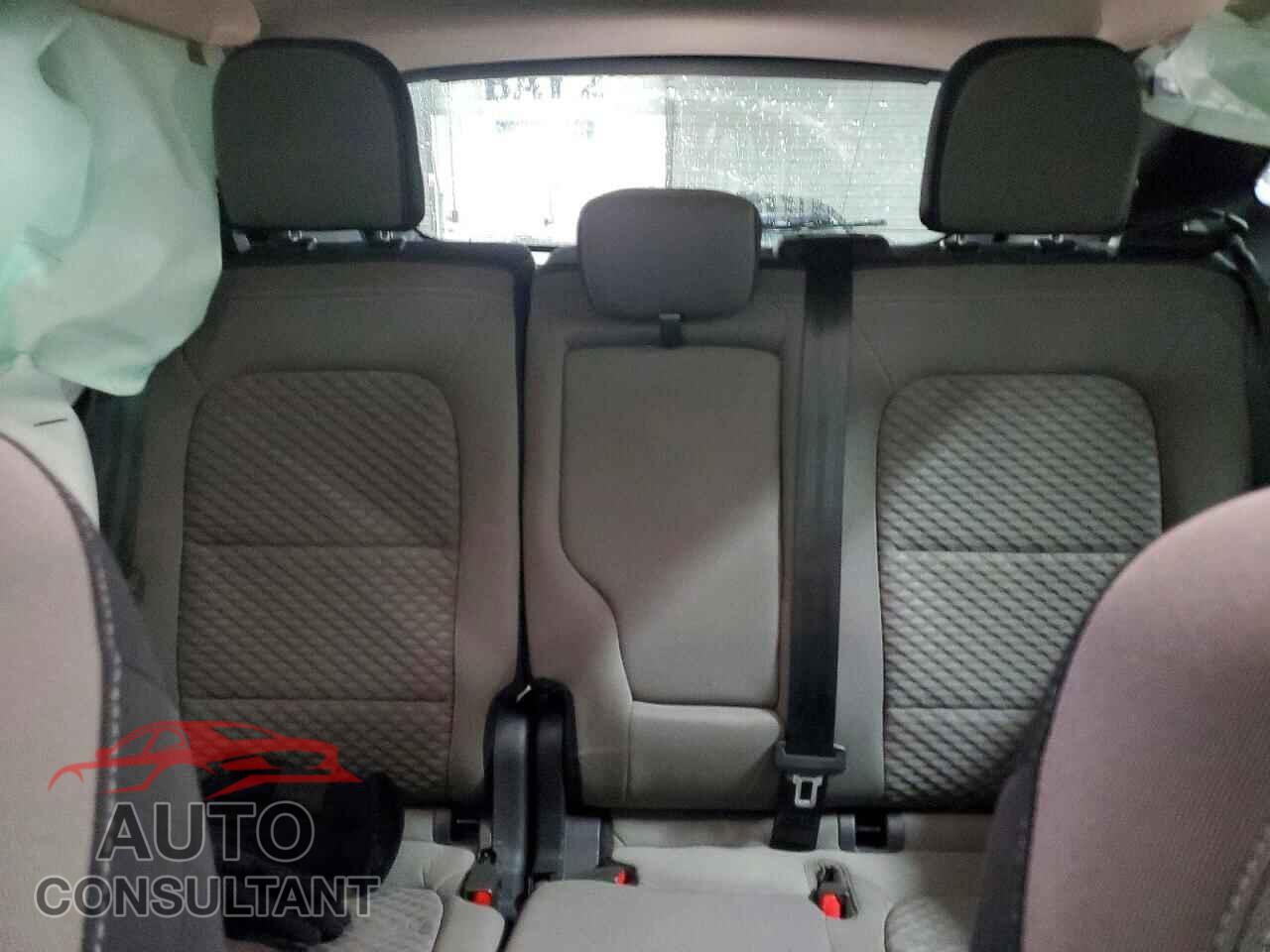 FORD ESCAPE 2020 - 1FMCU0G69LUA48715