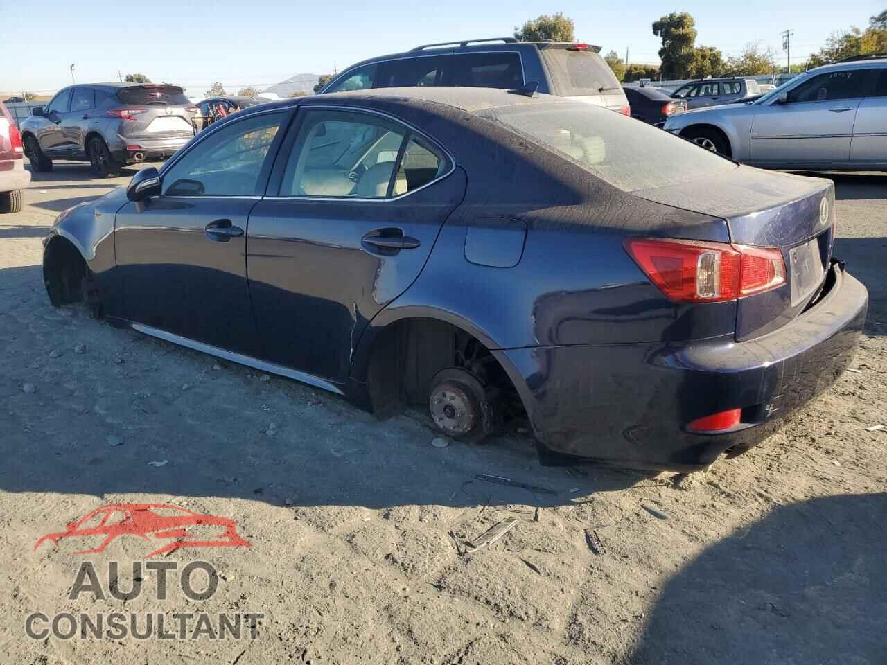 LEXUS IS 2011 - JTHBF5C20B5153631