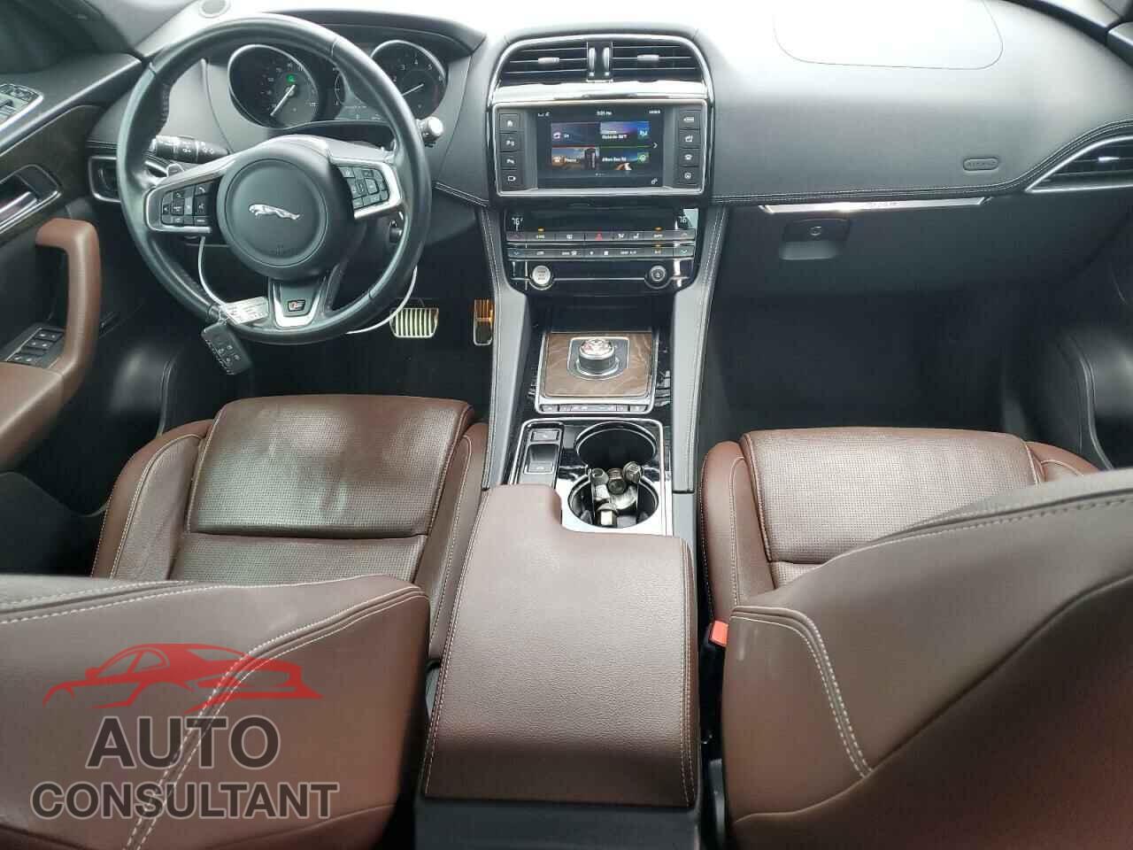 JAGUAR F-PACE 2017 - SADCM2BV7HA894465