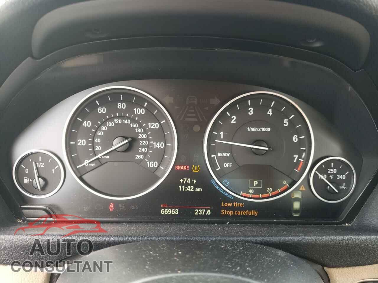 BMW 3 SERIES 2012 - WBA3A5C52CF350176
