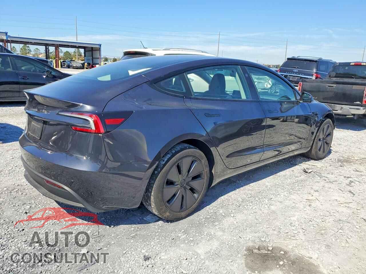 TESLA MODEL 3 2024 - 5YJ3E1EA4RF824491
