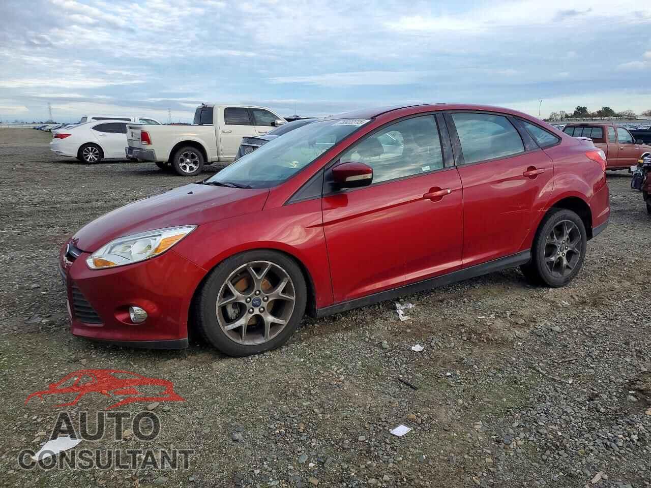 FORD FOCUS 2014 - 1FADP3F2XEL238196